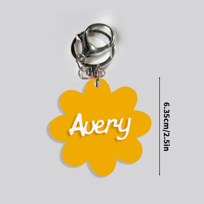 Custom daisy flower personalized name keychain