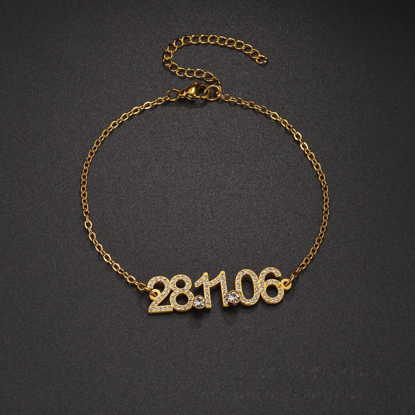 Full shot gold personalized engraved date number pendant necklace, lightweight thin chain daily wearable women jewelry