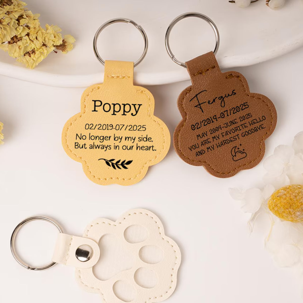 Blank Paw Print PU Leather Pet Memorial Keychain Blank for Engraving