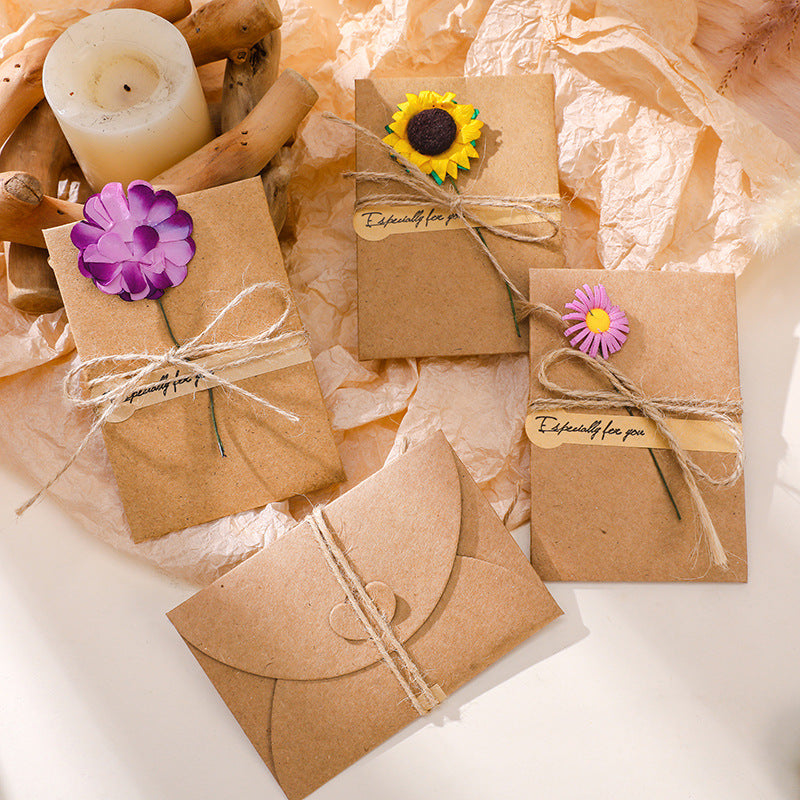 Vintage mini kraft floral note cards styled scene for gift wrapping and handwritten messages